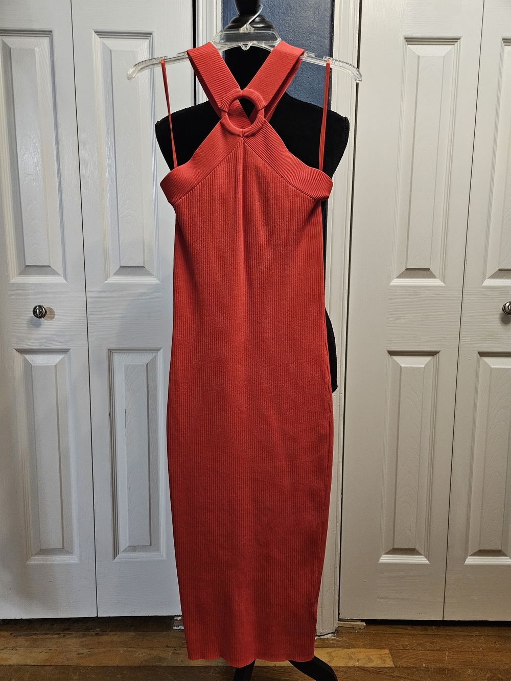 Ted Baker London Red Ribbed Ring-Back Midi Dress